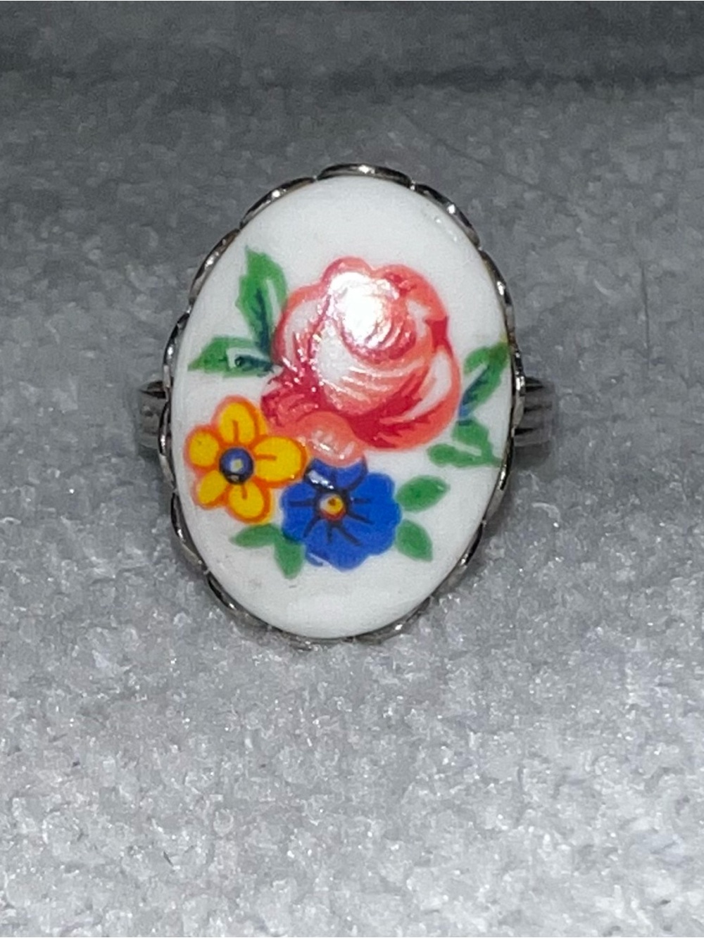 Beautiful Vintage Floral Oval Porcelain Ring, Hand Painted Flowers - size 7 1/2